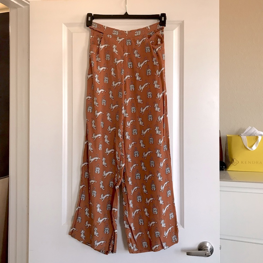 Cropped pocket boho pants
